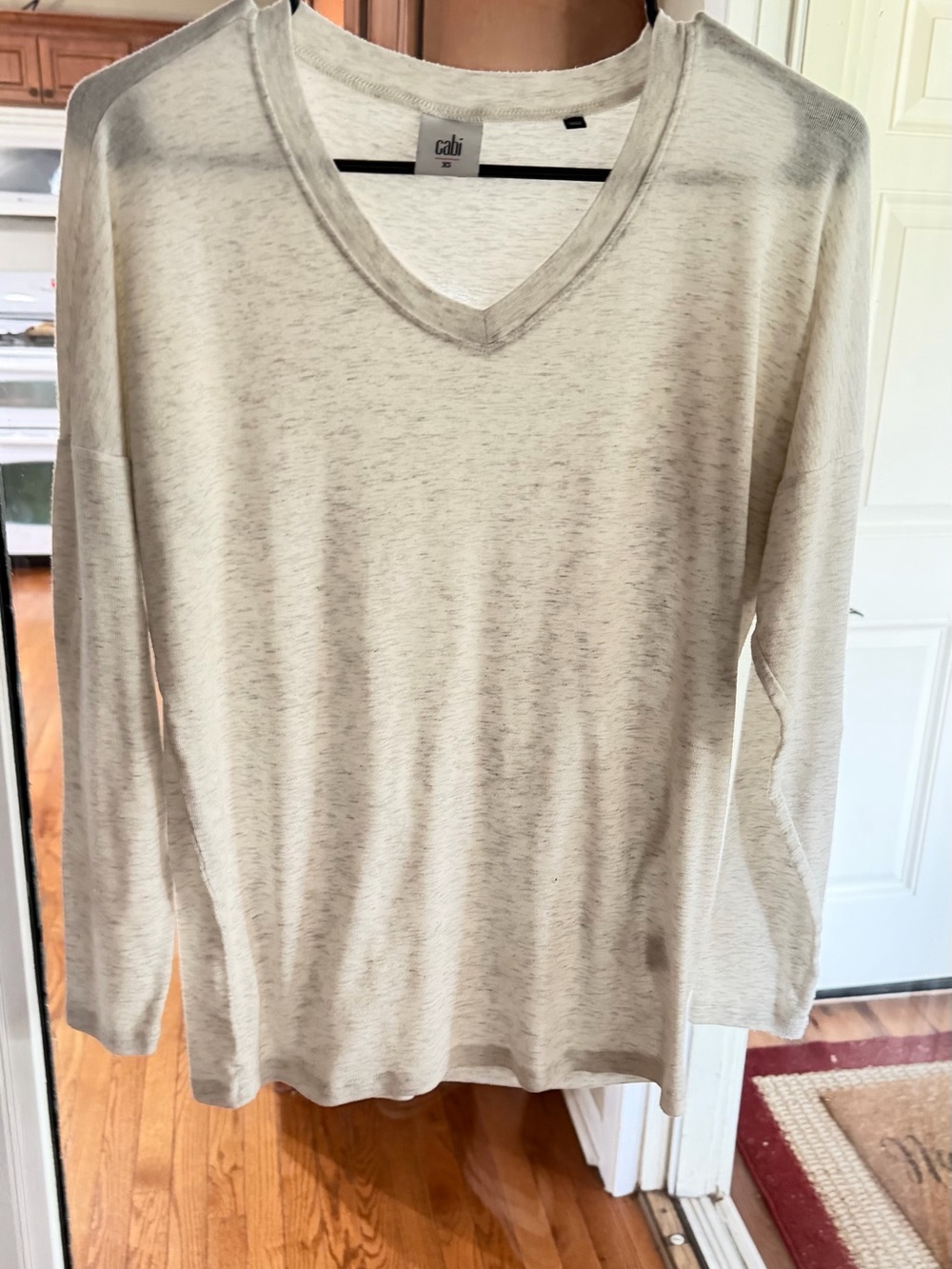 Cabi Cream Oatmeal  V-Neck Lightweight Pullover Oversized XS